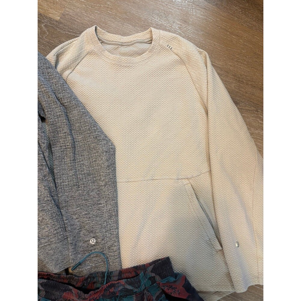 Lululemon bundle size large - image 4